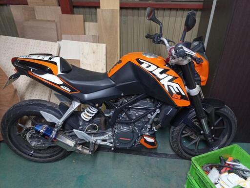 KTM dukeデューク200バイク