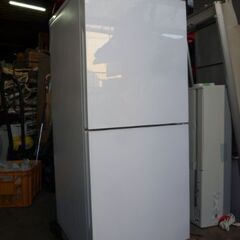 L052　ツインバード　2ドア冷蔵庫　１２１L　  ２０２３年製...