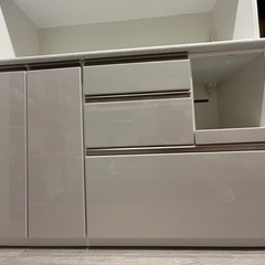 ニトリ　キッチンボード　食器棚　（幅140）