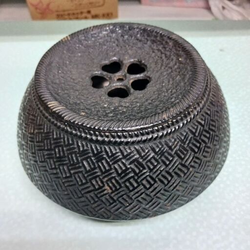 (中古)南部鉄器 茶こぼし 岩鋳