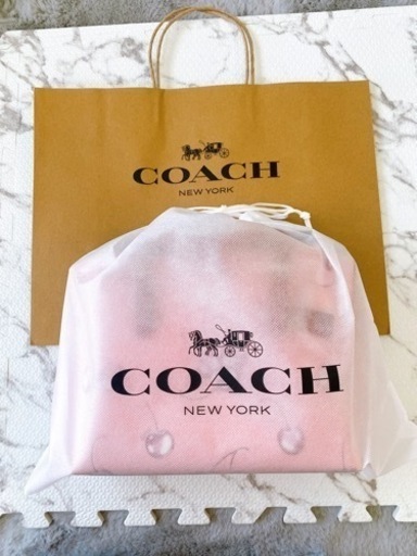 新品　正規店購入　コーチ　coach トートバッグ　チェリー　新作