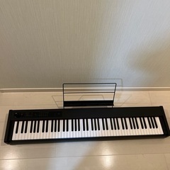 電子ピアノ　KORG D1