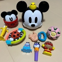 ミッキーマウス　ハイハイ　知育玩具