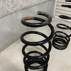 ランクル100リア2インチアップスプリング