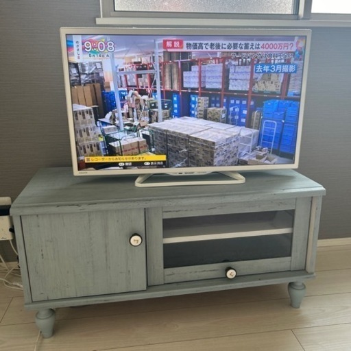 受渡予定者決定。32型のチューナー内蔵テレビとテレビ台