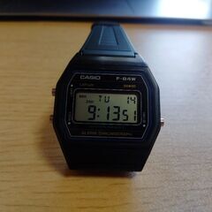 【ネット決済・配送可】CASIO F-84W 腕時計 今年買った...