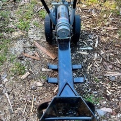 薪割り機(12tパワフル手動式油圧薪割り機)
