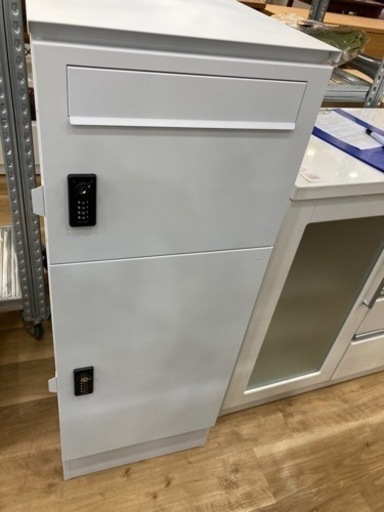 【トレファク高槻店】取りに来れる方限定！あると便利！宅配ボックスのご紹介です！！！