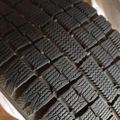 17インチアルミホイールとスタッドレスタイヤ4本セット