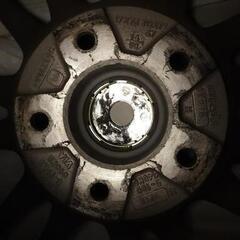 17インチアルミホイールとスタッドレスタイヤ4本セット