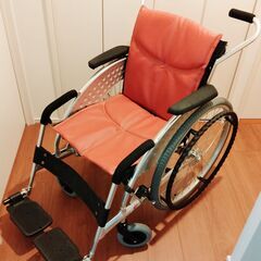 美品 トヨタ車椅子 軽量 折りたたみ Welcab 自走式