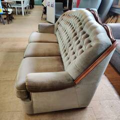 【愛品倶楽部柏店】karimoku オールドカリモク ロココ調 3人掛けソファ U3065