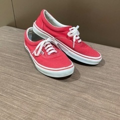 スニーカー 👟 赤［ VANS / ヴァンズ ］靴