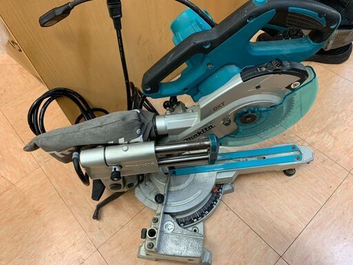 【モノマニア四日市】【引き取り限定】 100V 165mm マキタ makita スライド丸のこ スライドマルノコ LS0613FL モノマニア四日市】【引き取り限定】 100V 165mm マキタ makita