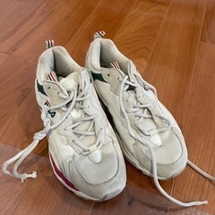 FILA スニーカー　靴　24cm