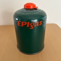 キャンプ　ＯD缶　EPIgas ガス缶 　
