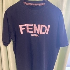 FENDI 、Valenciaga Tシャツ