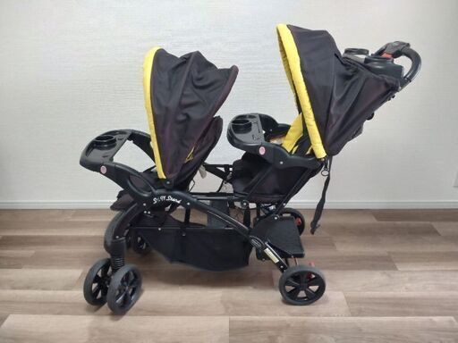 【最終値下げしました★6/7まで】二人乗りベビーカー　BabyTrend　Sit N' Stand Double Stroller