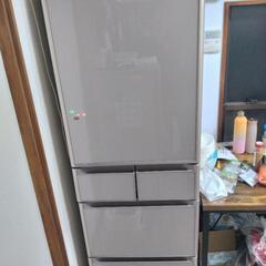 HITACHI  冷蔵庫　２０１７年製