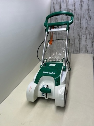 マキタ電動芝刈り機