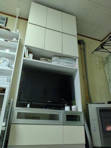 壁面収納　大型家具　引越なので来週には処分します