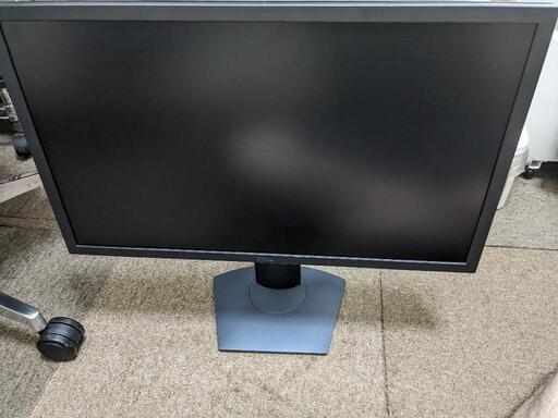 Dell ゲーミングモニター 24インチ S2419HGF　FPS向き/1ms/144Hz/FreeSync/フルHD/TN非光沢/DP,HDMIx2/高さ調整/回転)