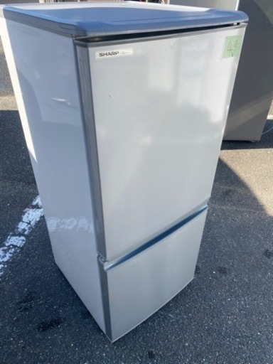 福岡市内配送無料 シャープ冷蔵庫137L  SJ-14VR-S