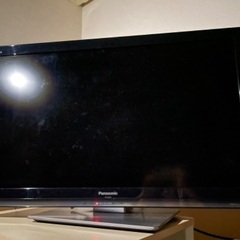 Panasonic 32型　液晶テレビ（2011年製）