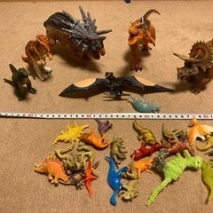 【値下げしました】
おもちゃ 恐竜フィギュア各種