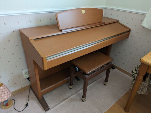 電子ピアノ　ヤマハ　クラビノーバ　CLP-130C