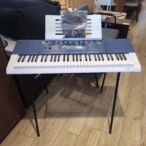 ★店頭引き取り可能な方大歓迎★ CASIO 光ナビゲーション 電子キーボード スタンド付き LK-215