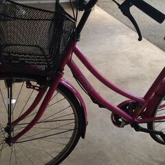 古いピンク自転車　27インチ6変速　鍵付き