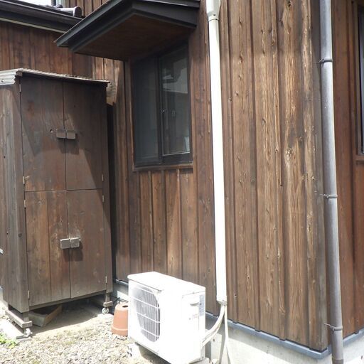 エアコン取り付け工事　2024年秋から再開します。　お手伝いが条件ですが込み込み16800円