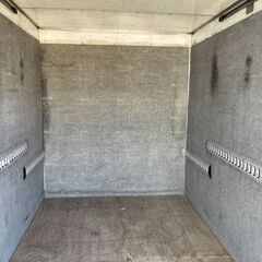 福岡発 1.5tアルミコンテナ シャッター扉 横扉無し 鍵無し その他多数