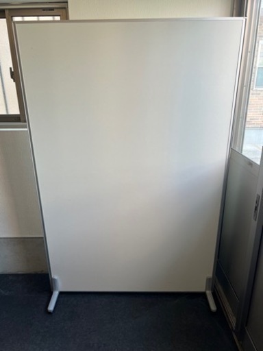 パーテーション　家具 オフィス用家具 机