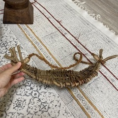枝で編んだ籠　生活雑貨  かご　手編み　枝