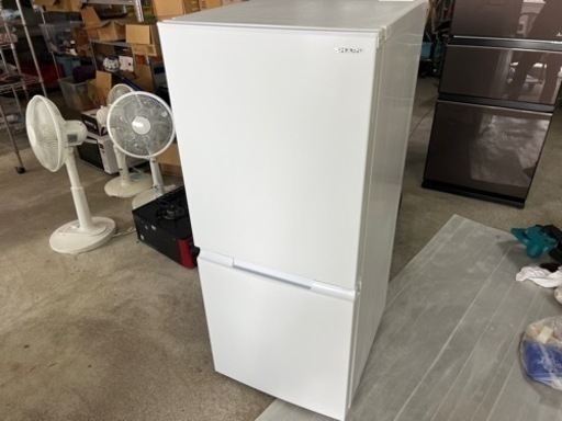 SHARP冷蔵庫　SJ-D15J-W 2022年製