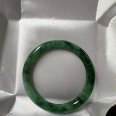 本翡翠バングル　ミャンマー産天然