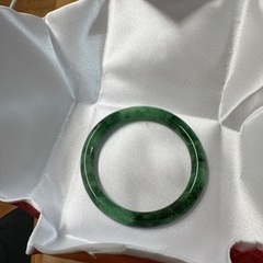 本翡翠バングル　ミャンマー産天然