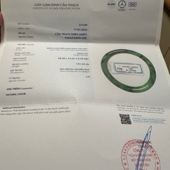 本翡翠バングル　ミャンマー産天然