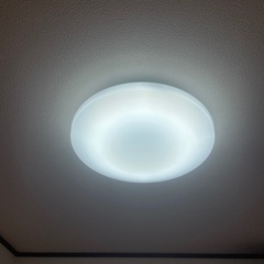 【LEDシーリングライト、リモコン付き】