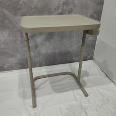 【無料】テーブル ソファサイドテーブル、ベッドサイドテーブル