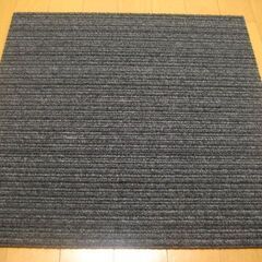 日本製タイルカーペット厚み6.5㎜・1枚２１０円・在庫４０枚（１...
