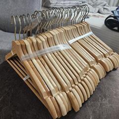IKEA 木製のハンガー 65個