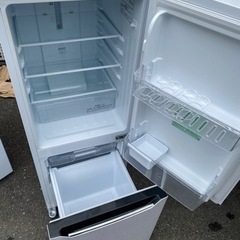 NO 83❗️ 福岡市内配送無料　2020年式 ハイセンス 冷蔵庫 幅48cm 150L パールホワイト HR-D15C 2ドア 右開き 自動霜取り コンパクト