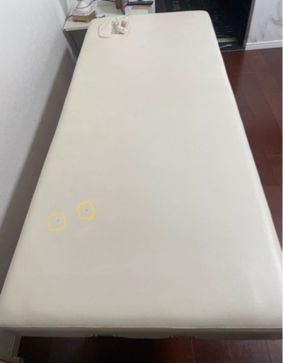 高田エステ用ベッド