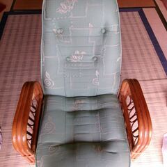 籐椅子（回転・３段リクライニング機能あり、長期保管品）