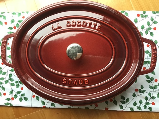 Staub ストウブ 「 ピコ ココット オーバル グレナディンレッド 33cm 」