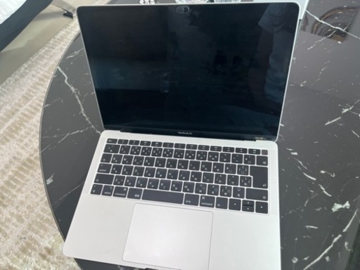 ノートパソコン Mac book Air 2018