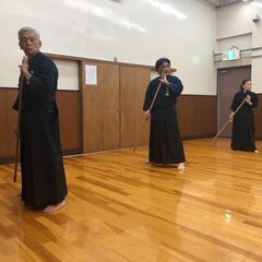 日本に古くから伝わる杖道（じょうどう）を味わってみませんか？